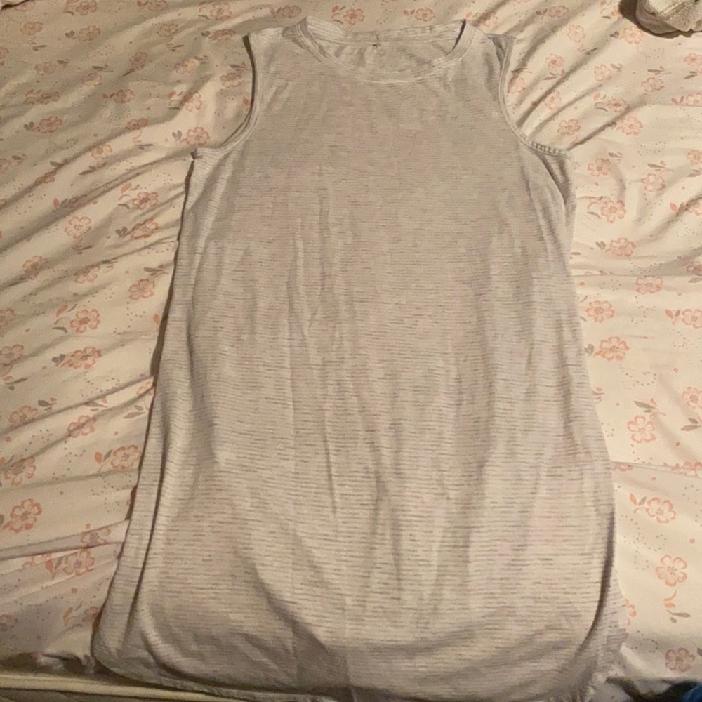 Tank top silver lines throughout the tank top